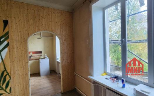 Продам 3х ком. Возле Драм театра,сталинка. Мариуполь